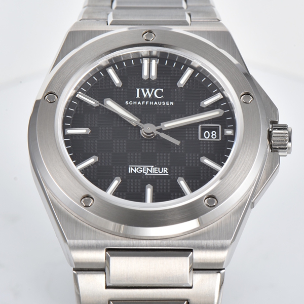 アイ・ダブリュー・シー素材ディテール